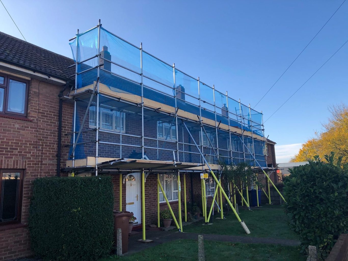 Compliant Independent Scaffold w/Protection Fan.